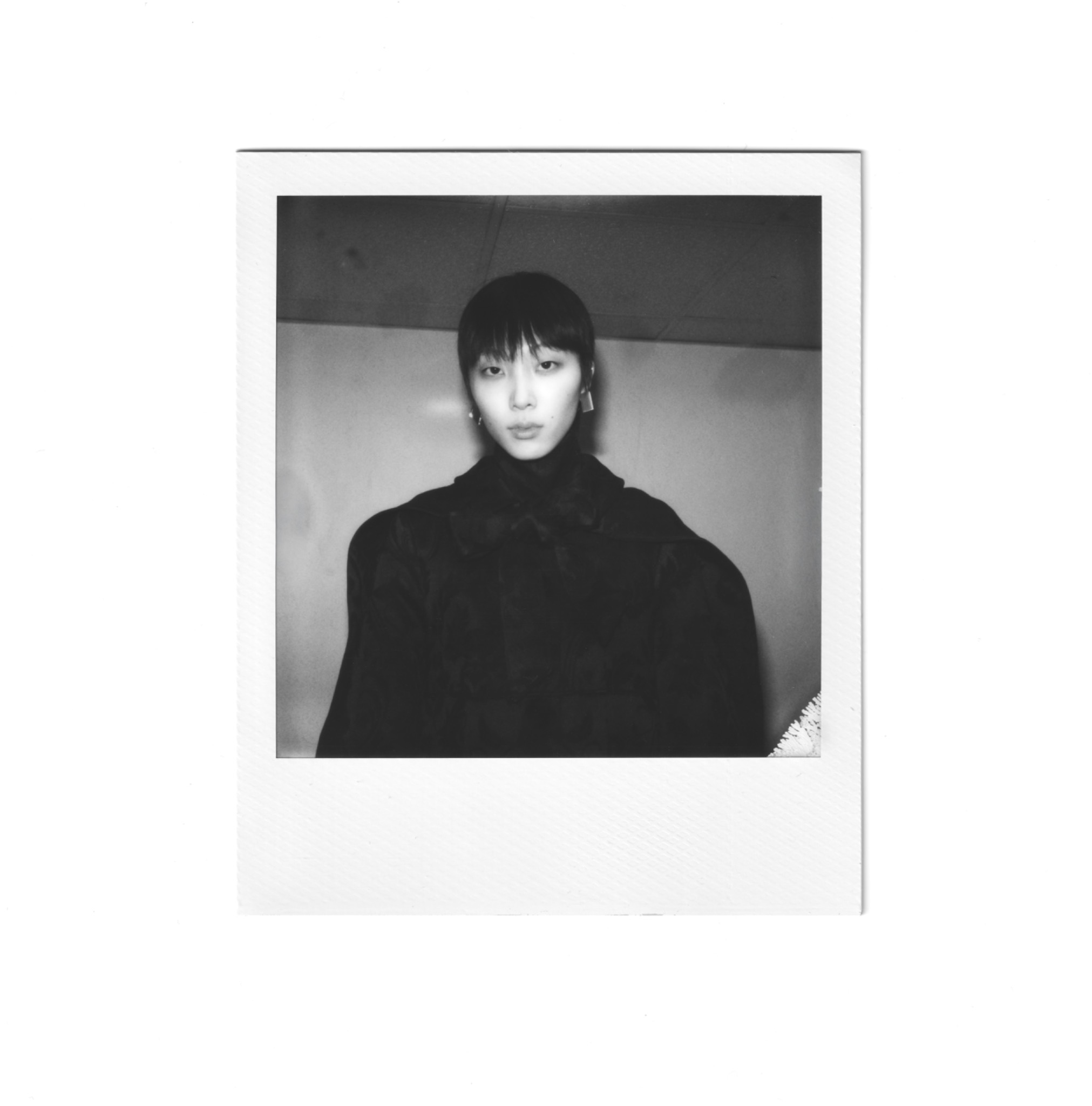 Portrait de mode Polaroid en noir et blanc